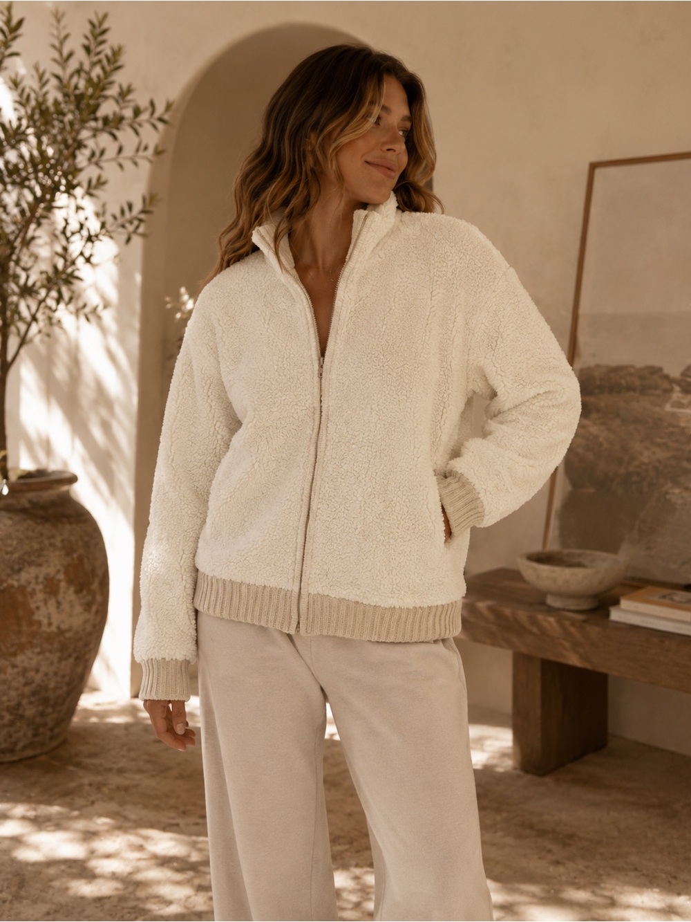 Aerie Women's Teddy Sherpa Full Zip Jacket Size Medium Cream Cozy Soft